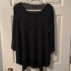 3/4 sleeve tunic with polka dots